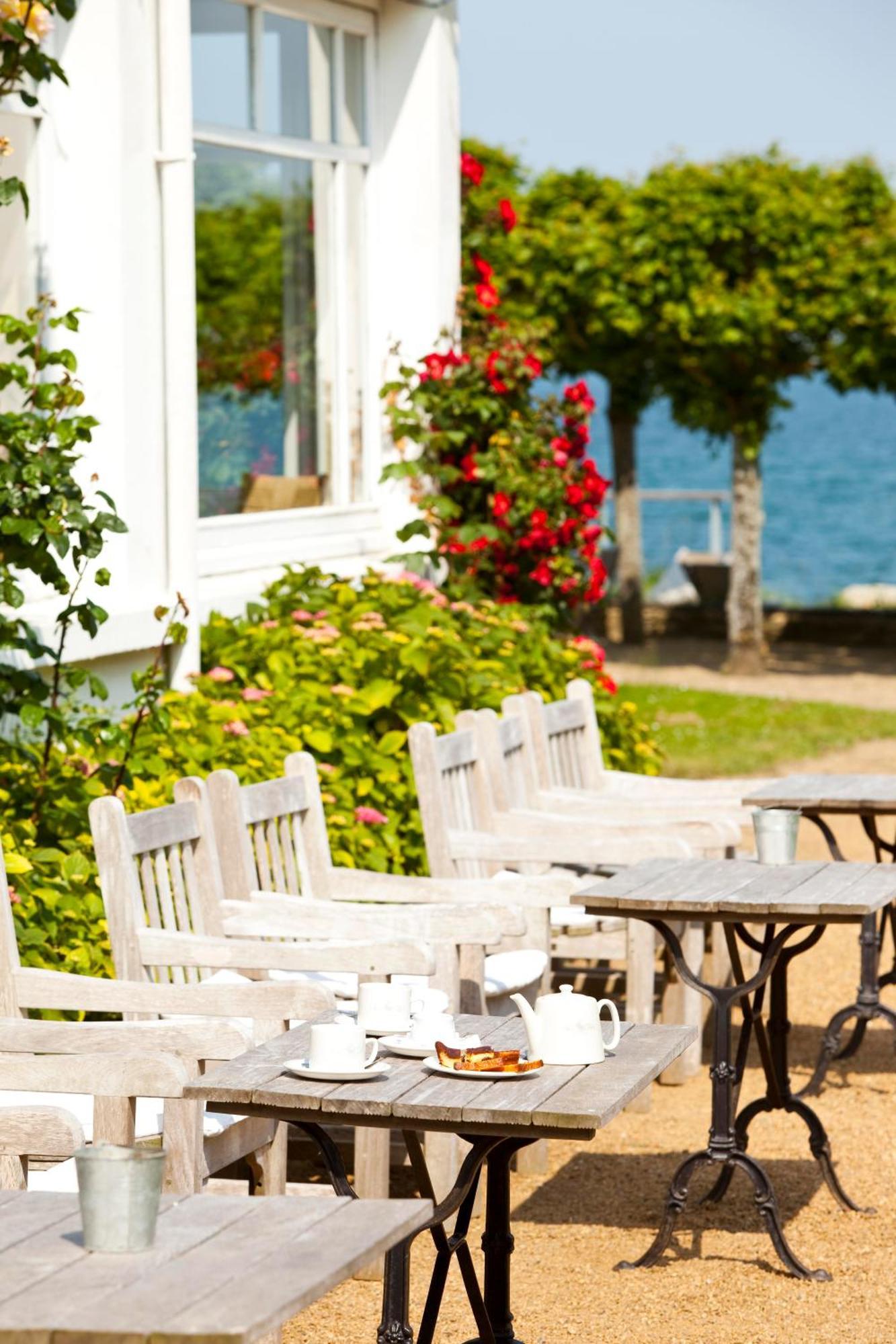 Le Grand Hotel Des Bains & Spa - Bretagne Locquirec Buitenkant foto