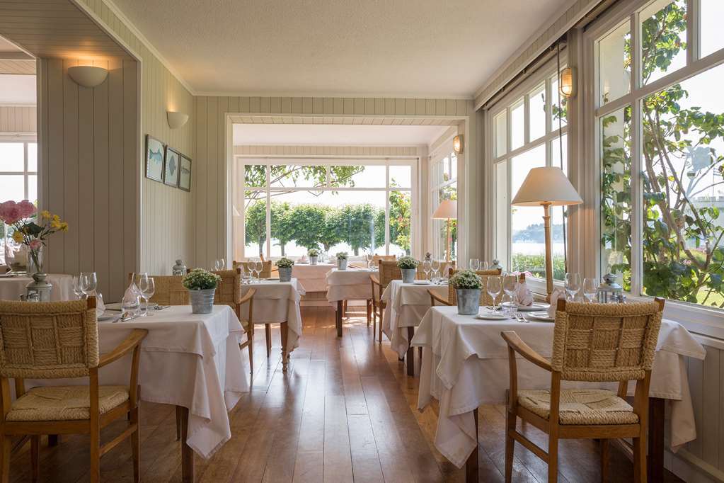 Le Grand Hotel Des Bains & Spa - Bretagne Locquirec Restaurant foto